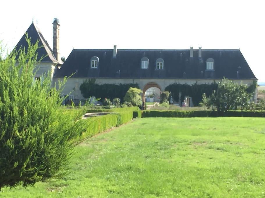 Charming Romantic Tower In Chateau Estate Ocquerre المظهر الخارجي الصورة