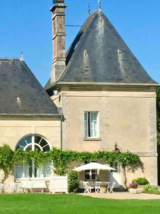Charming Romantic Tower In Chateau Estate Ocquerre المظهر الخارجي الصورة